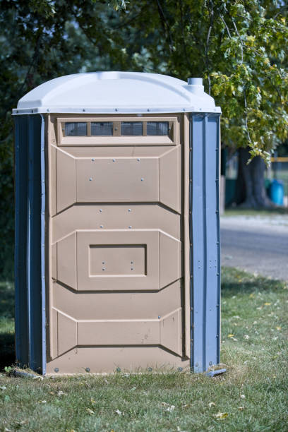 Best Portable restroom trailer rental  in Henagar, AL